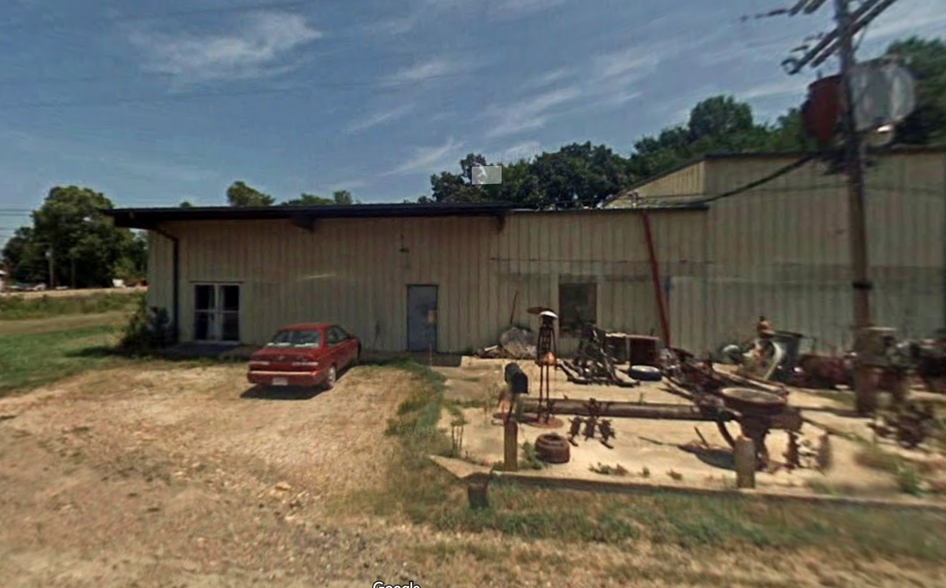 Primary Photo Of 574 Polk Road 50, Mena Warehouse For Sale