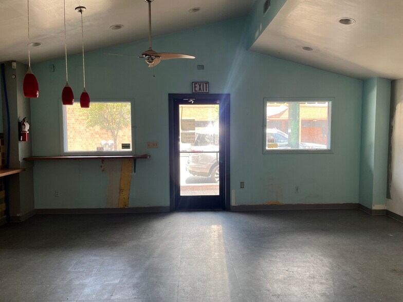 More Photos Of 504 E 8th Ave, Homestead Storefront Retail Office For Sale