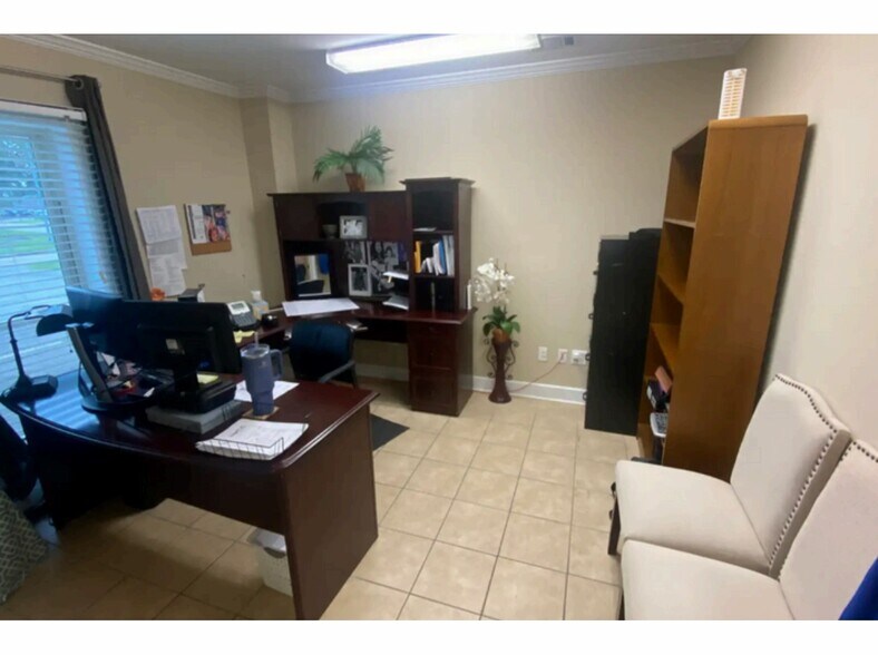 More Photos Of 6756 Langley Dr, Baton Rouge Warehouse For Lease