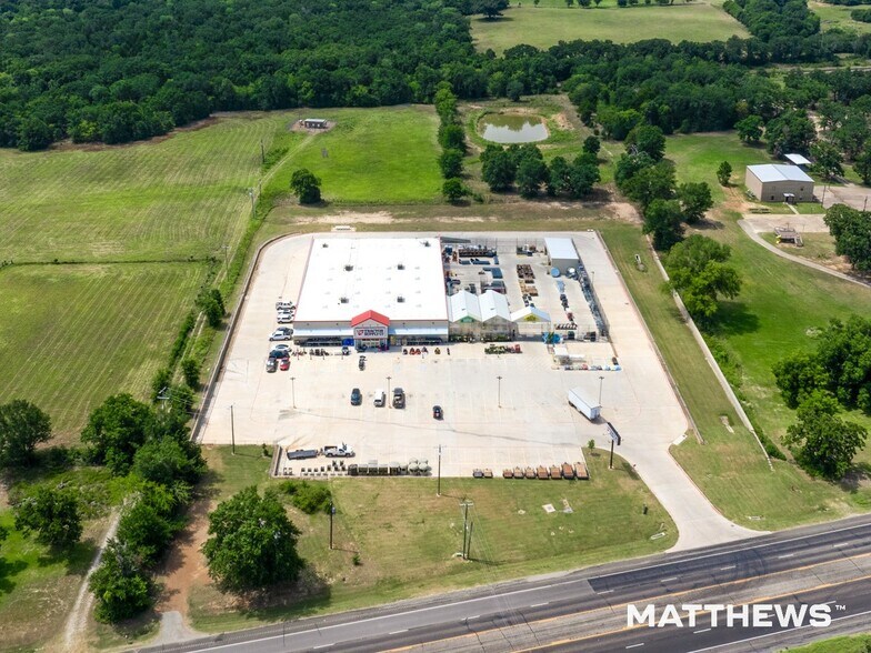 More Photos Of 1200 E Royall Blvd, Malakoff General Retail For Sale