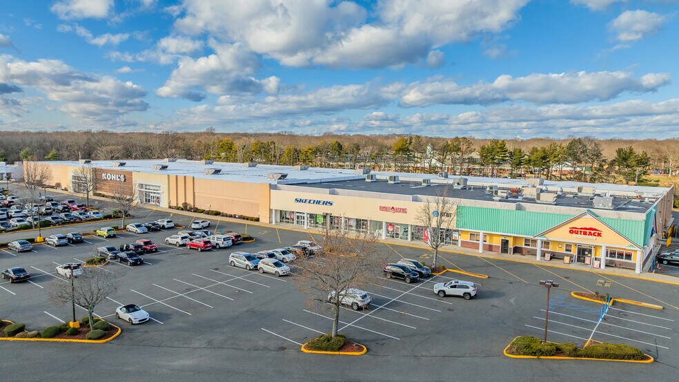 More Photos Of 4040-5040 Nesconset Hwy, East Setauket Unknown For Lease
