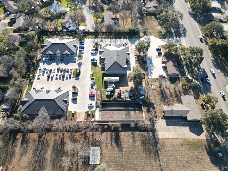 More Photos Of 1625 Williams Dr, Georgetown Unknown For Lease