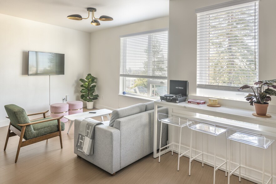 More Photos Of 2556 Telegraph Ave, Berkeley Apartments For Sale