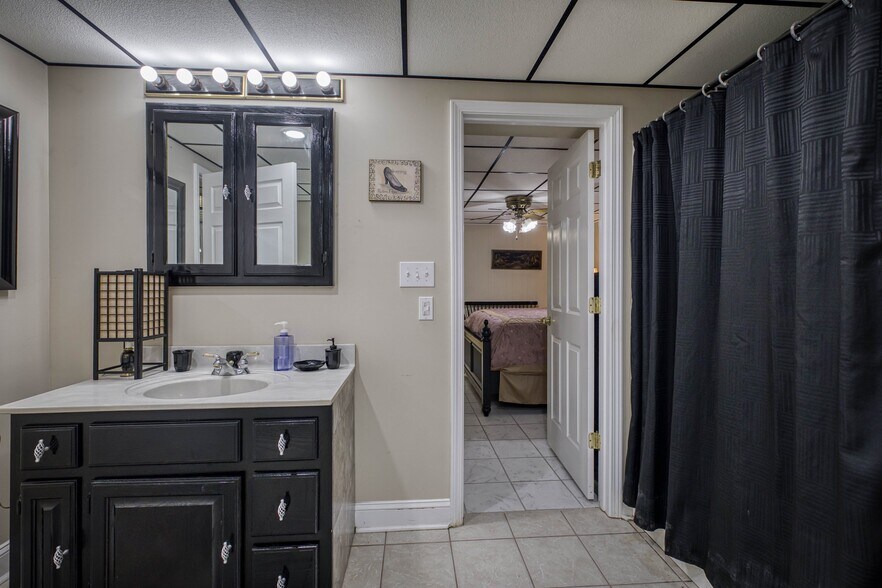 More Photos Of 200 Little Acres Dr, Marion Specialty For Sale