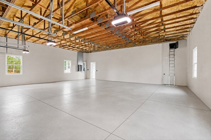 More Photos Of 8146 Tropicaire Blvd, North Port Specialty For Sale