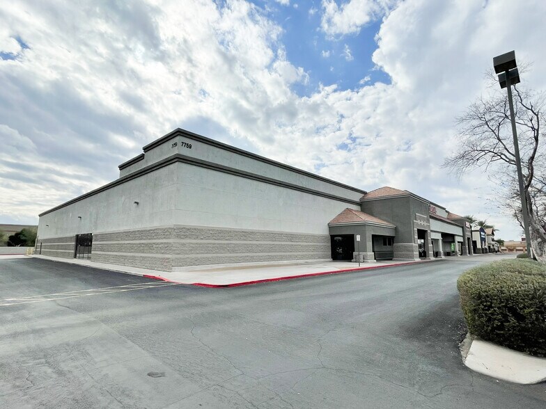 More Photos Of 7759 W Bell Rd, Peoria Storefront For Lease