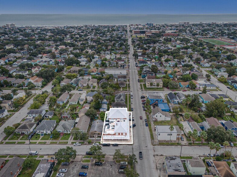 More Photos Of 1502 39th St, Galveston General Retail For Sale