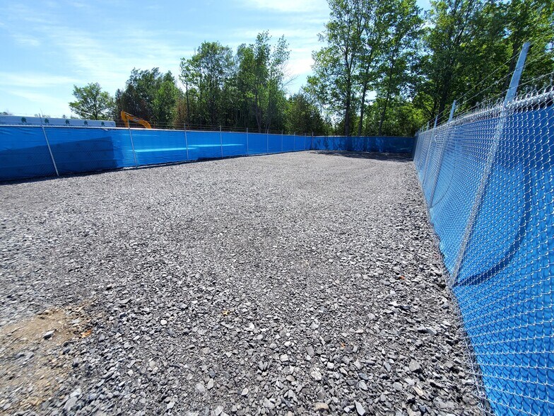 More Photos Of 6571 Bank St, Metcalfe Land For Lease