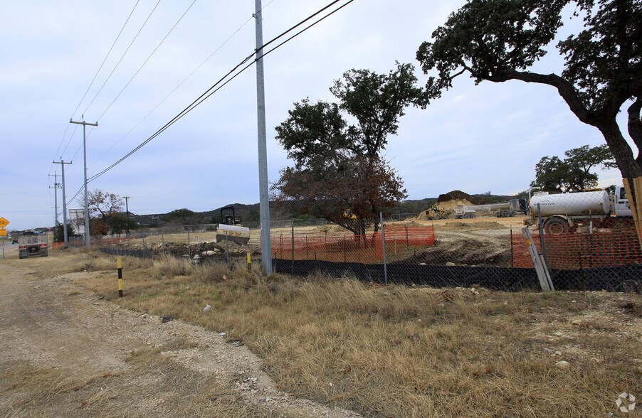 More Photos Of 25035 W IH-10, San Antonio Restaurant For Lease
