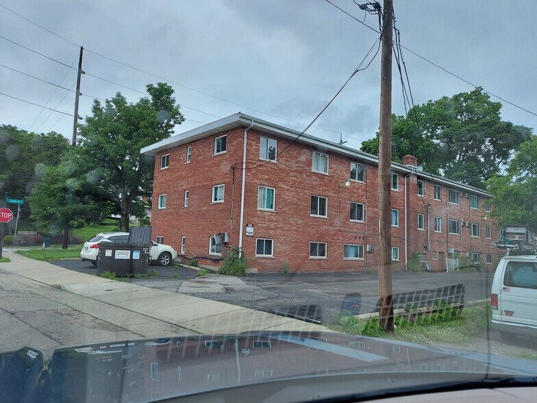 More Photos Of , Cincinnati Multifamily For Sale