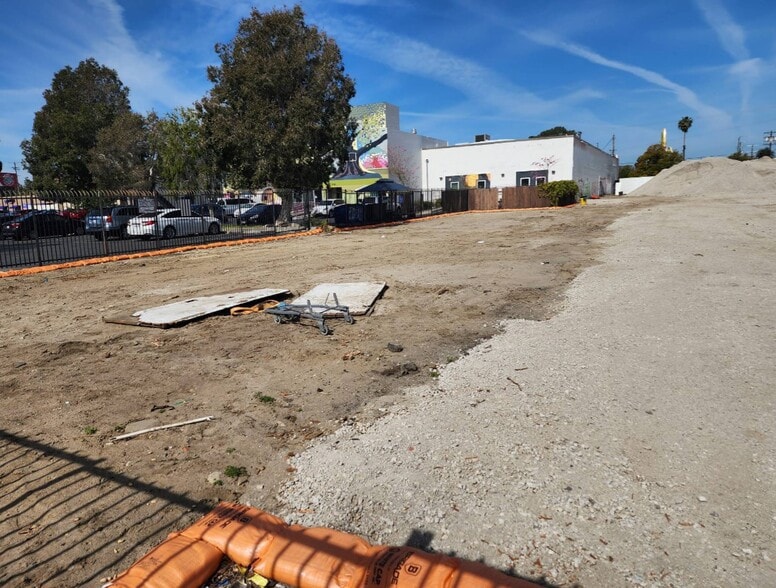 More Photos Of 8143 San Fernando Rd, Sun Valley Land For Sale