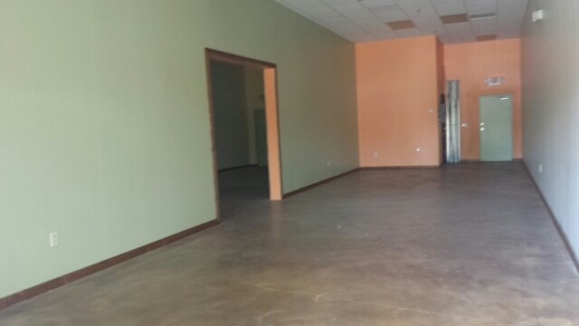 More Photos Of 17560 NW 27th Ave, Miami Gardens General Retail For Sale