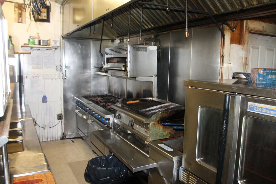 More Photos Of 282 County Road 513, Glen Gardner Restaurant For Sale