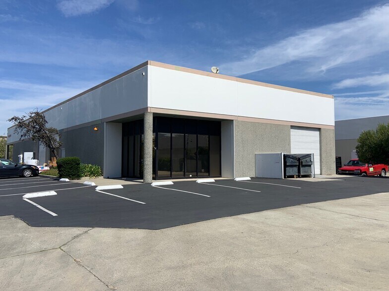 More Photos Of 1205 Linda Vista Dr, San Marcos Warehouse For Lease