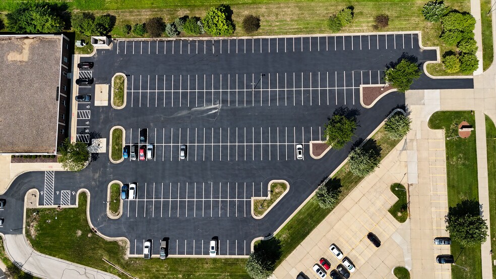 More Photos Of 8850 NW 62nd Ave, Johnston Office For Lease