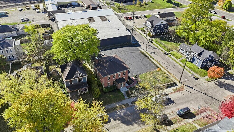 More Photos Of 607 E Charles St, Muncie General Retail For Sale