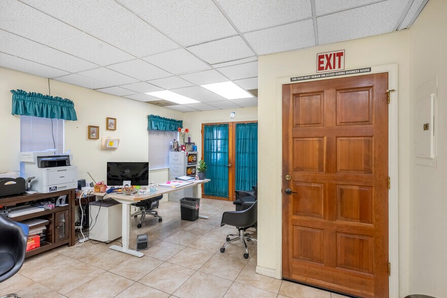 More Photos Of 1101 S Broadway, Santa Maria Medical For Sale
