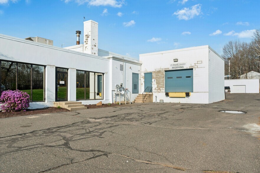 More Photos Of 266 Brookside Rd, Waterbury Manufacturing For Sale