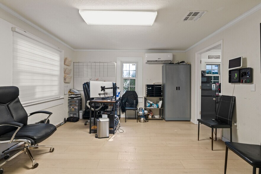 More Photos Of 1536 S Missouri Ave, Clearwater Storefront Retail Office For Sale