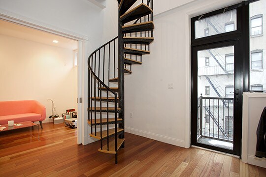 More Photos Of 276 Grand St, Brooklyn Storefront Retail Residential For Lease