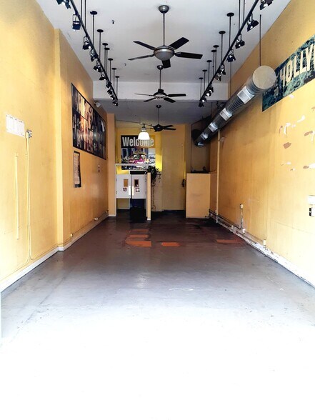 More Photos Of 6800-6820 Hollywood Blvd, Los Angeles Storefront Retail Residential For Lease