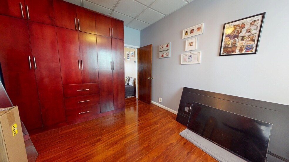 More Photos Of 3108 Healy Ave, Far Rockaway Apartments For Sale