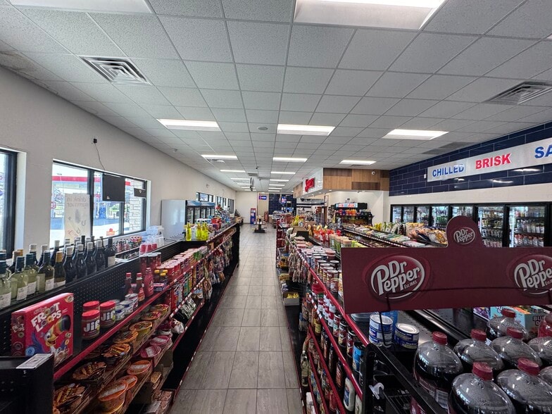 More Photos Of 5315 Troup Hwy, Tyler General Retail For Sale