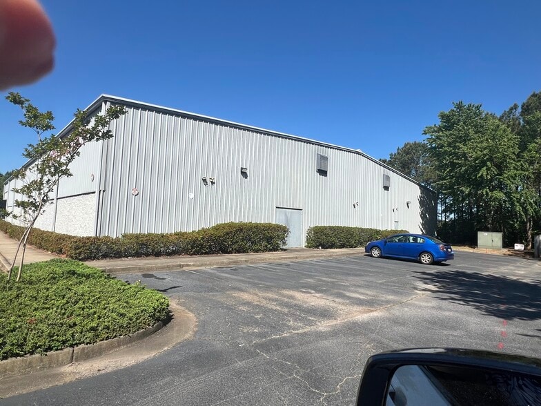 More Photos Of 145 Old Peachtree Rd, Suwanee Health Club For Sale