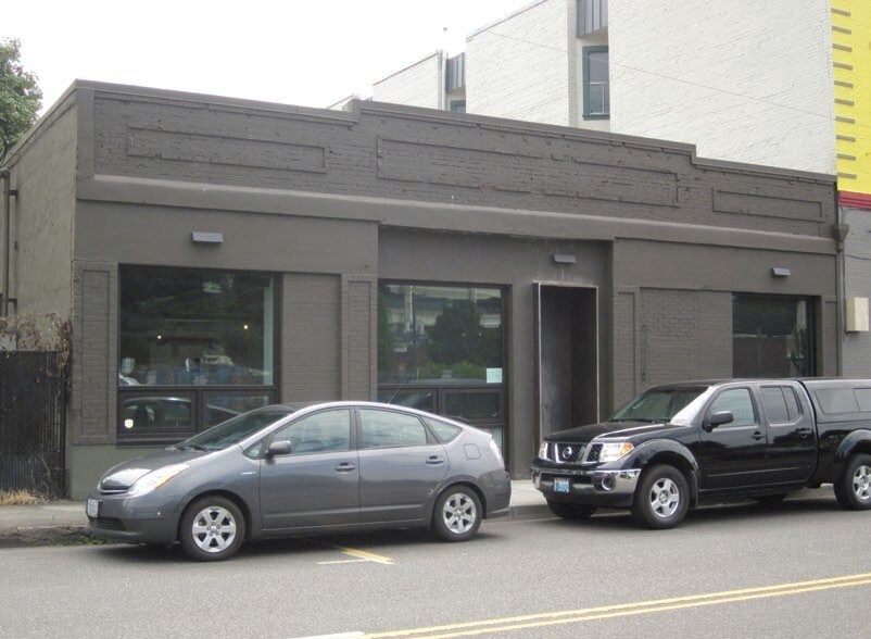 More Photos Of 2712 N Mississippi Ave, Portland Office For Lease