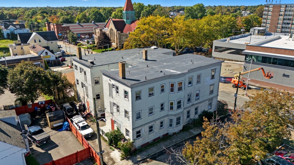 More Photos Of 162 Warren Ave, Brockton Shelter For Sale