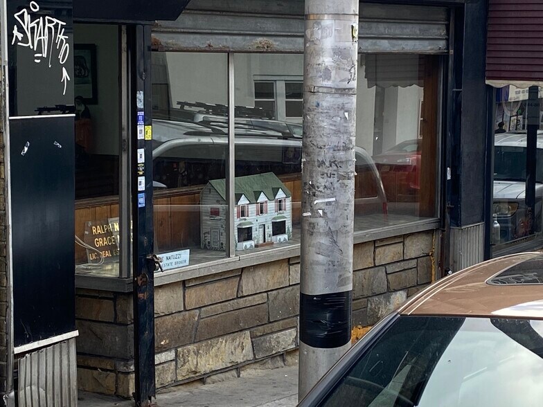 More Photos Of 128 Elm St, Yonkers Storefront For Lease