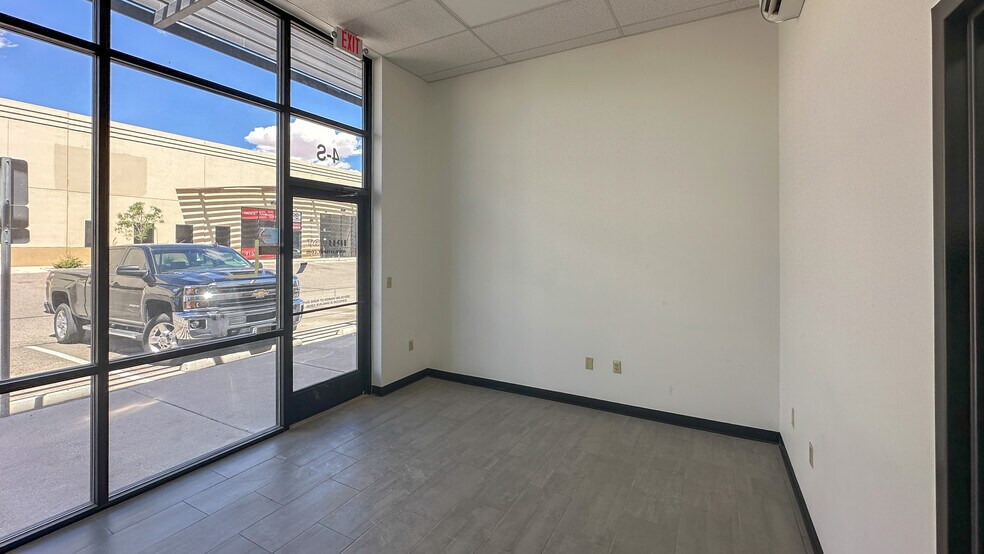 More Photos Of 12305 Mercantile Ave, El Paso Warehouse For Lease