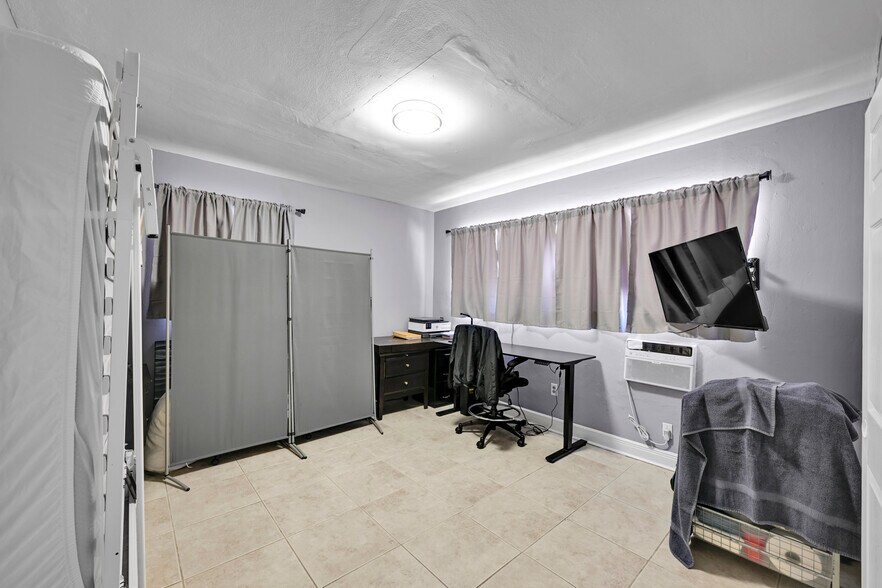 More Photos Of 1240 14th St, Miami Beach Apartments For Sale