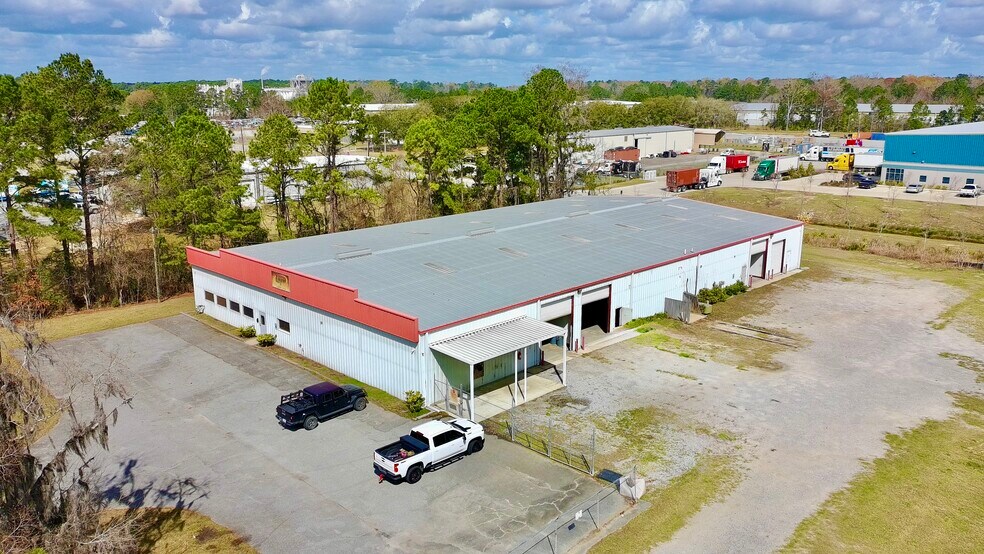 More Photos Of 41 Artley Rd, Savannah Warehouse For Lease