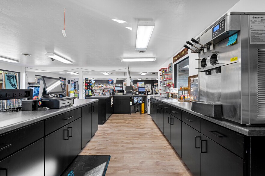 More Photos Of 15376 County Highway W, Crivitz Convenience Store For Sale