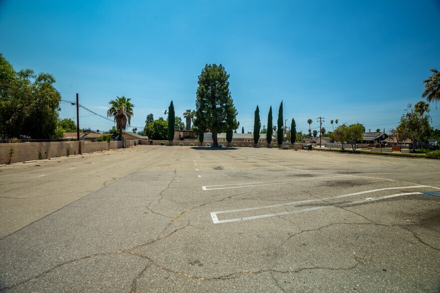 More Photos Of 247 E Highland Ave, San Bernardino Office Residential For Sale