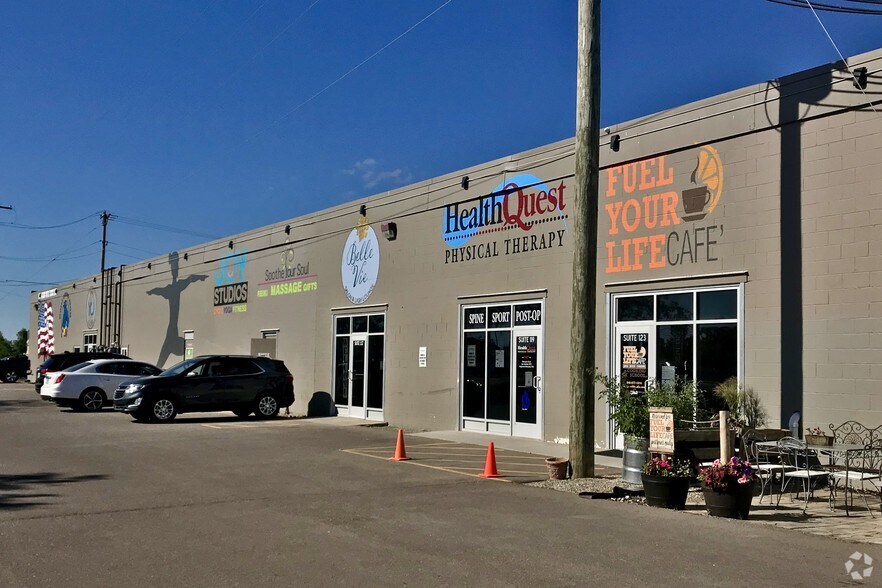 More Photos Of 925 N Lapeer Rd, Oxford General Retail For Lease