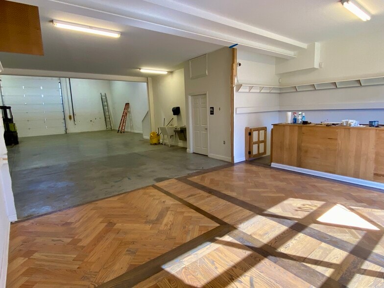 More Photos Of 1000 Cannons Ct, Woodbridge Flex For Lease