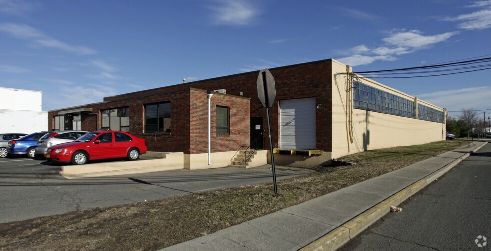 Primary Photo Of 66 Grand St, Moonachie Warehouse For Lease