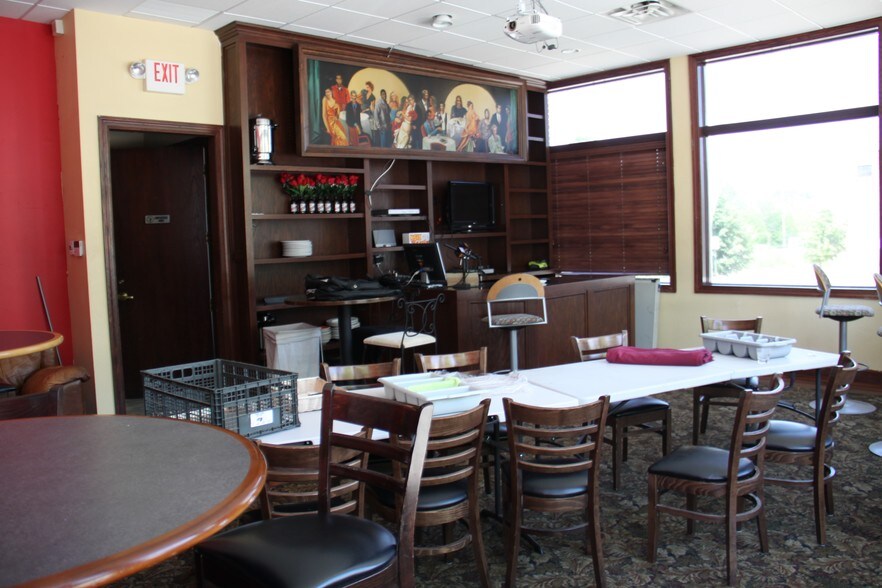 More Photos Of 115 Railway St W, Loretto General Retail For Sale