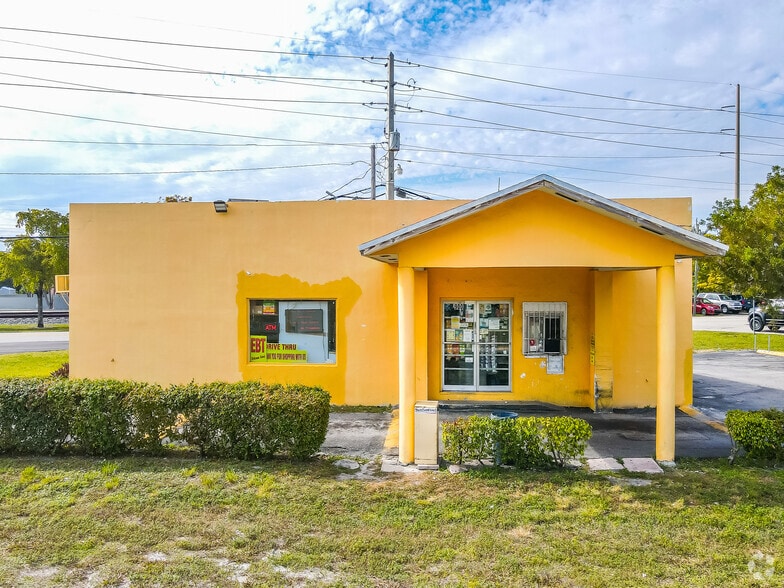 More Photos Of 900 Old Federal Hwy, Hallandale Convenience Store For Lease