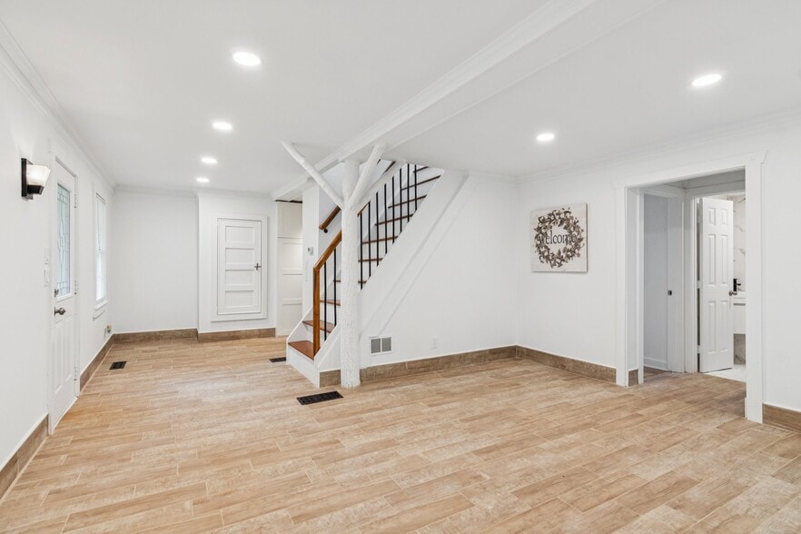 More Photos Of 375 Deerfield Dr, Dahlonega Multifamily For Sale