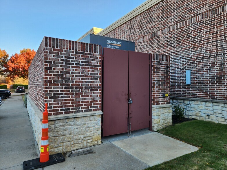 More Photos Of 1220 Keller Pky, Keller Healthcare For Sale