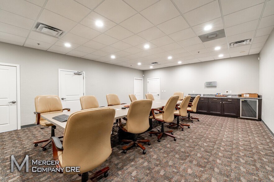 More Photos Of 3300 N Santa Fe Ave, Oklahoma City Warehouse For Sale