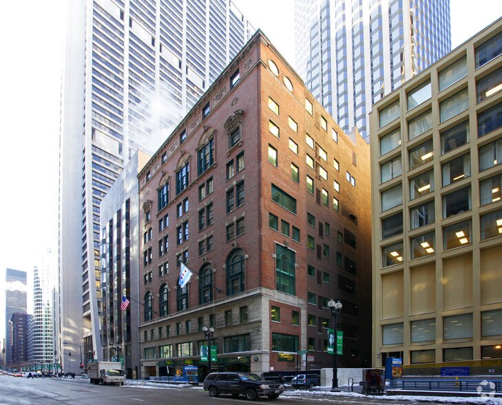 More Photos Of 10 N Dearborn St, Chicago Office For Lease