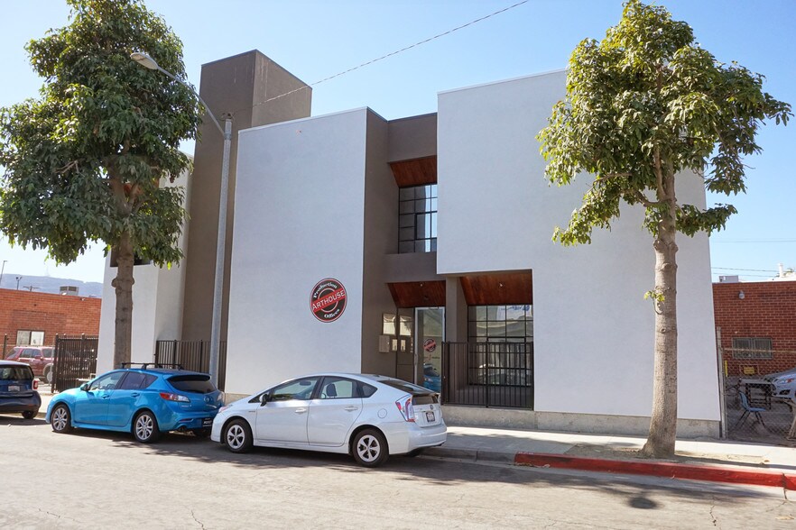 More Photos Of 639 S Glenwood Pl, Burbank Office For Lease