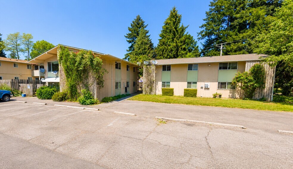 More Photos Of 5024 18th Ave SE, Lacey Multifamily For Sale
