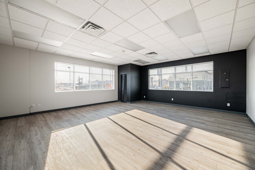 More Photos Of 2576 Yakima Valley Hwy, Sunnyside Office Residential For Sale