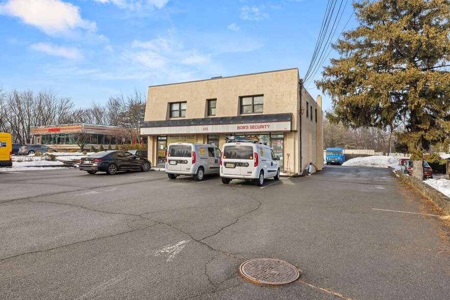 More Photos Of 131-135 Rt-304, Nanuet Freestanding For Sale