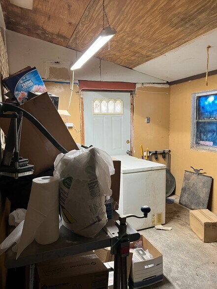 More Photos Of 1103 U.S. 385, Highway, Mccamey General Retail For Sale